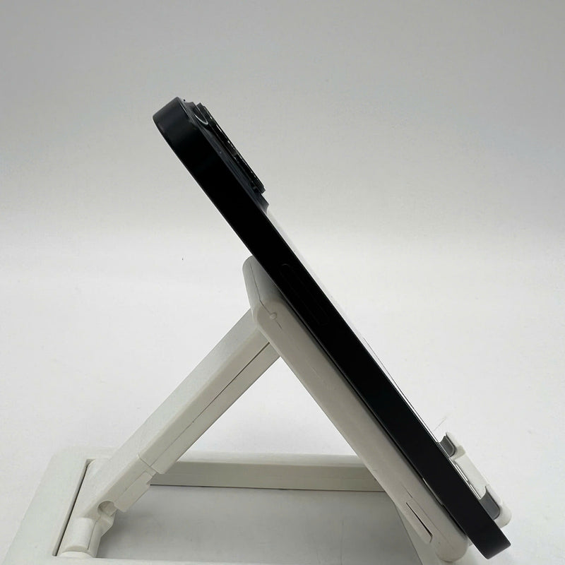 iPhone 14 128GB Black 98% battery 100% International from SB (No SB sim - Replaced battery, scratched edges, scratched orange edges) - HH6541 