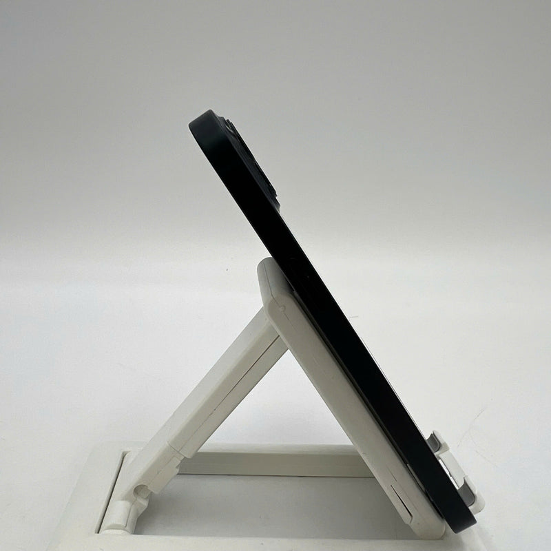 iPhone 13 128GB Black 98% battery 100% The device has paid off all network fees and is used like an Apple International (Battery replaced, dark edges, scratches on edges, scratches on the cam edge) - HH3970 