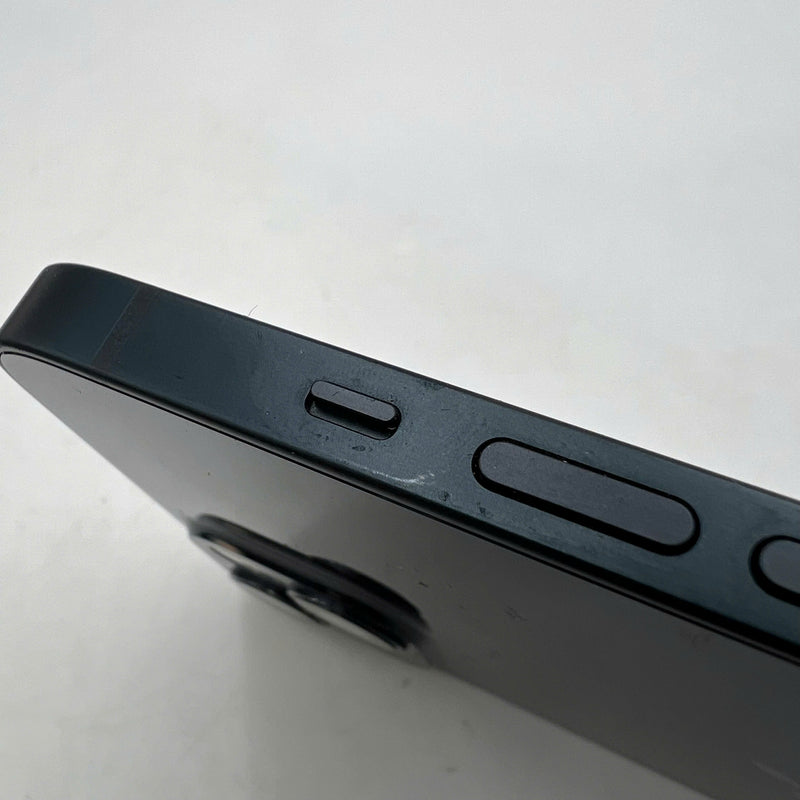 iPhone 13 128GB Black 98% battery 100% The device has paid off all network fees and is used like an Apple International (Battery replaced, dark edges, scratches on edges, scratches on the cam edge) - HH3970 