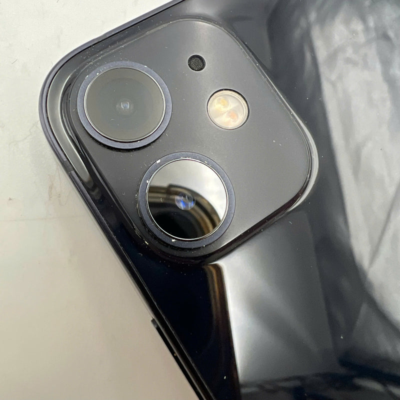 iPhone 12 Mini 64GB Black 98% battery 100% The device has paid off all network fees and is used like Apple International (Replaced battery, scratched screen, scratched edges, scratched orange edges) - HH4753 