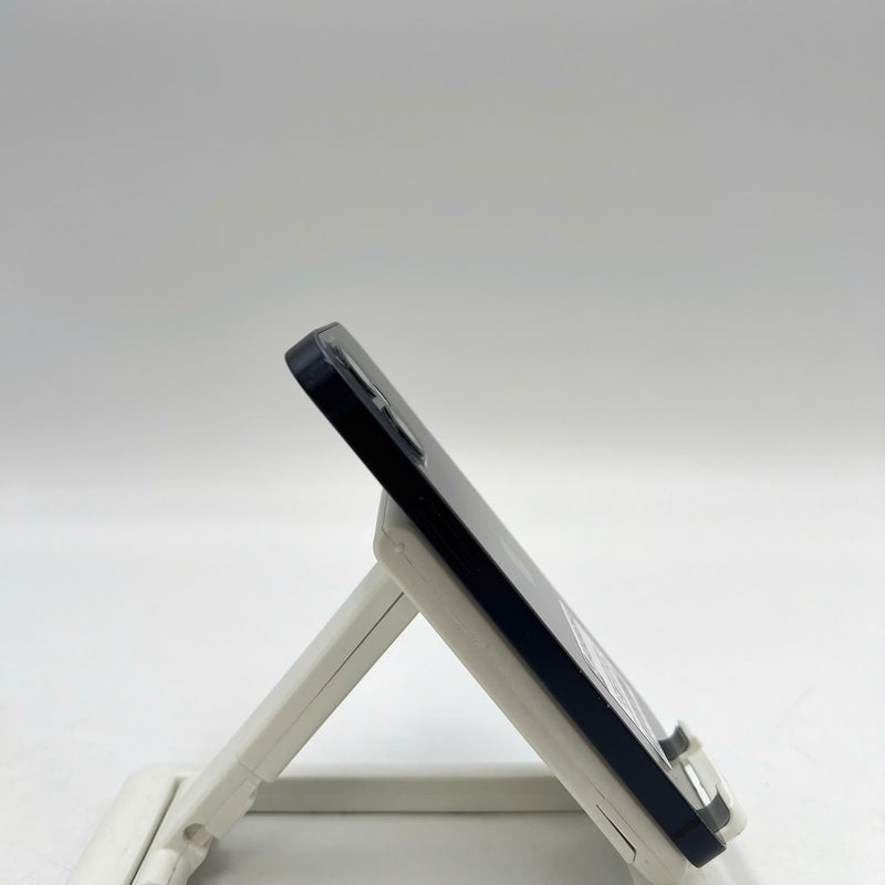 iPhone 12 Mini 64GB Black 98% battery 100% The device has paid off all network fees and is used like Apple International (Replaced battery, scratched screen, scratched edges, scratched orange edges) - HH4753 