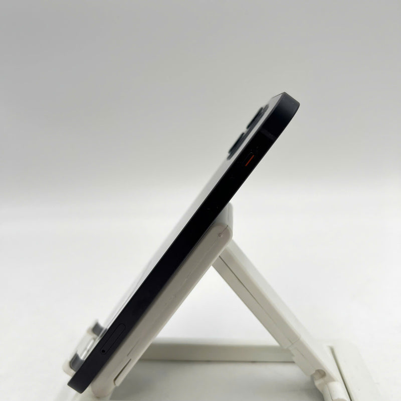 iPhone 12 128GB Black 98% battery 100% The device has paid off all network fees and is used like an Apple International (Battery replaced, dark edges, scratched orange edges) - HH7021 