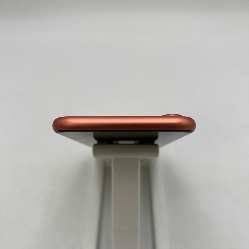 iPhone Xr 64GB Cam 98% battery 100% The device has paid off all network bills and is used like an Apple International (Replaced battery, scratched edges, scratched orange edges, 1 spot) - HH4310 