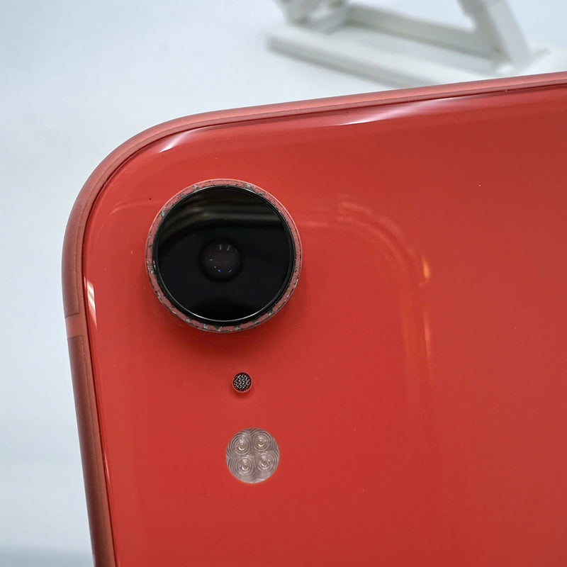 iPhone Xr 64GB Cam 98% battery 100% The device has paid off all network bills and is used like an Apple International (Replaced battery, scratched edges, scratched orange edges, 1 spot) - HH4310 
