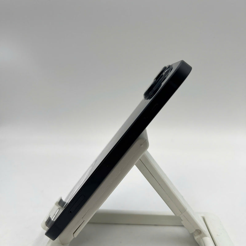 iPhone 14 256GB Black 98% battery 100% The device has paid all network fees and is used as an Apple International (Battery replaced, scratched edges) - HH0838 