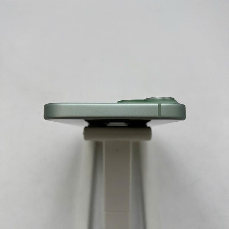 iPhone 15 128GB Green 98% battery 100% Apple International (Replaced battery, scratched orange border) - HH4568 