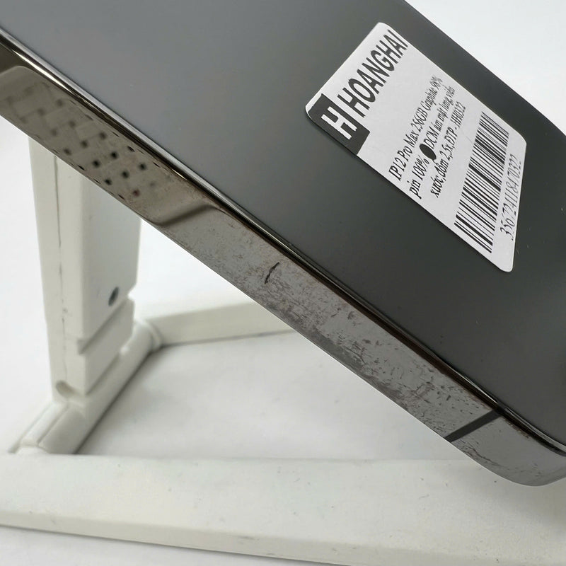 iPhone 12 Pro Max 256GB Black 98% battery 100% The device has paid off all network fees and is used like an Apple International (Battery replaced, back cover darkened, edges scratched, 2.5x spots) - HH0322 