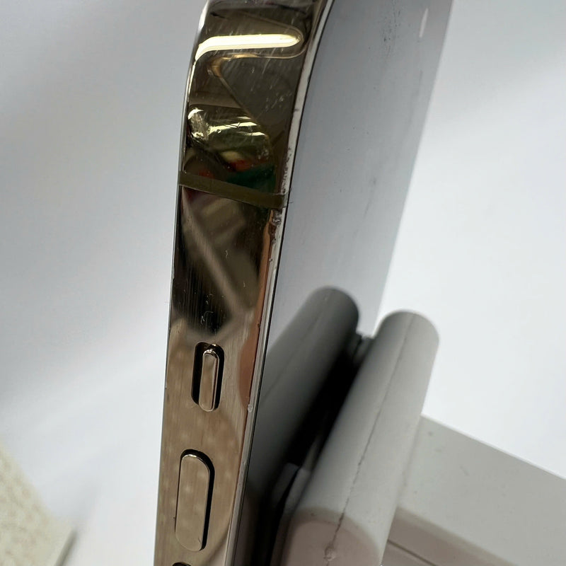 iPhone 14 Pro 256GB Gold 98% battery 100% International from AU (No AU sim - Battery replaced, 0.5x/3x spots, scratched screen, scratched edges, scratched orange edges) - HH3343 