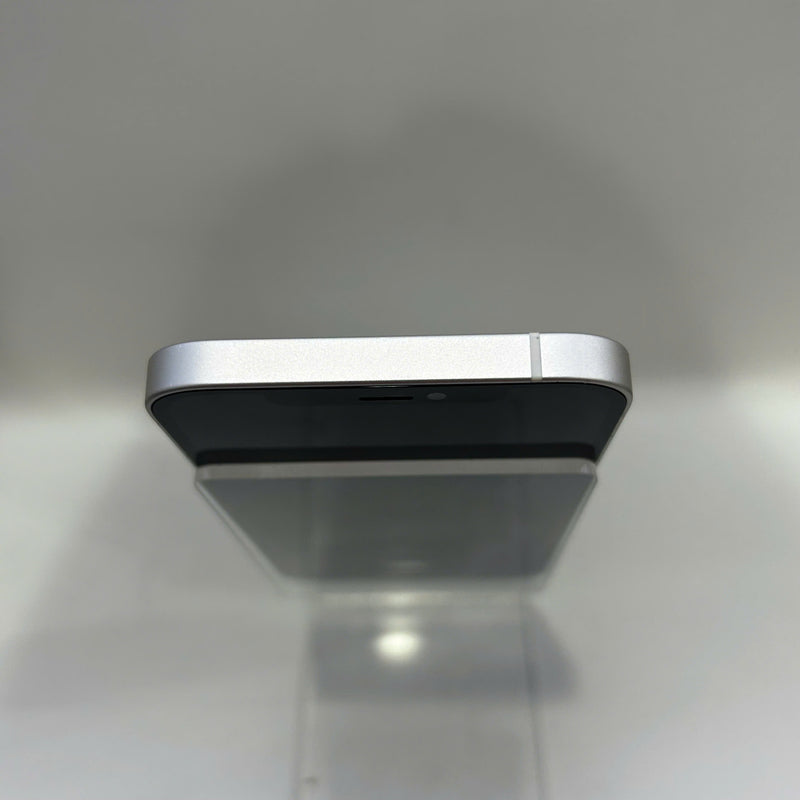 iPhone 12 256GB White 98% battery 100% The device has paid all network fees and is used as an Apple International (Battery replaced, dented edges) - HH3306 