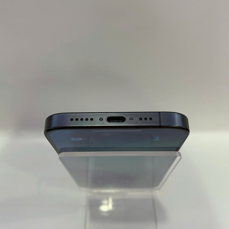 iPhone 15 Pro 128GB Black 98% battery 100% International Apple (dark back, scratched paint edges, DTP) - HH3204 