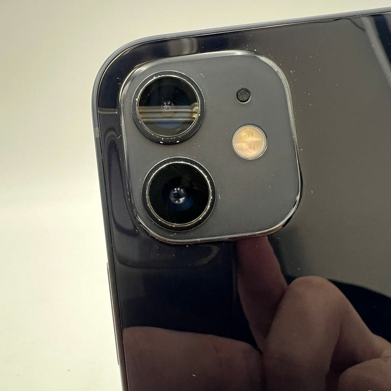 iPhone 12 64GB Black 98% battery 86% The device has paid off all network fees and is used like an Apple International (scratched edges, scratched orange edges) - HH0296 