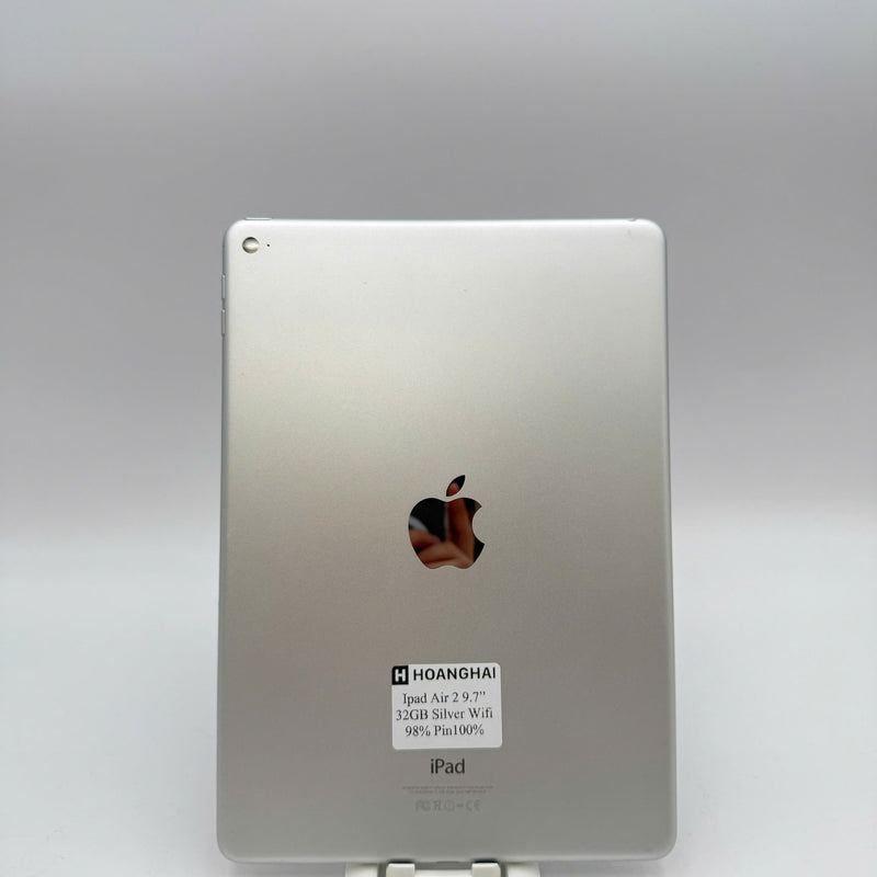 Ipad Air 2 9.7" 32GB Silver Wifi 98% battery 100% (Scratched edges, dented back, dented edges, scratched logo) 
