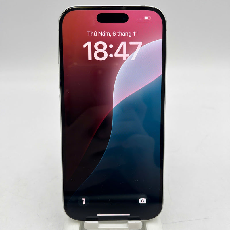 iPhone 16 256GB White 98% battery 90% Apple International (orange with purple spots, scratches on edges, scratches on screen) - HH7991 