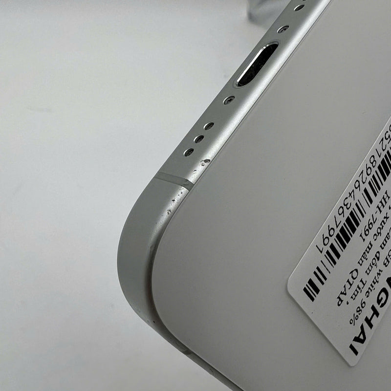 iPhone 16 256GB White 98% battery 90% Apple International (orange with purple spots, scratches on edges, scratches on screen) - HH7991 