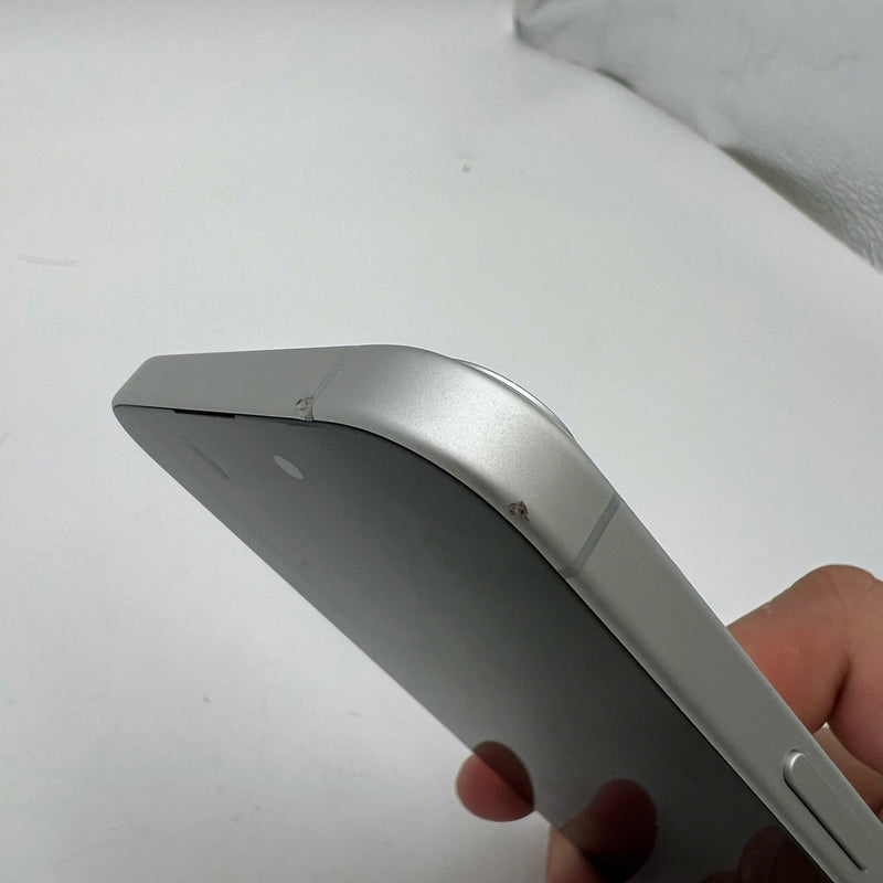 iPhone 16 256GB White 98% battery 90% Apple International (orange with purple spots, scratches on edges, scratches on screen) - HH7991 