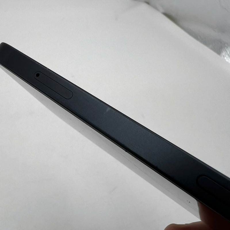 iPhone 13 128GB Black 98% battery 100% International from SB (No SB sim - Replaced battery, dark edges) - HH5880 