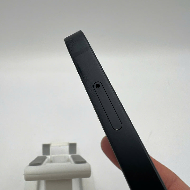 iPhone 14 128GB Black 98% battery 100% International from AU (No AU sim - scratched edges, DTP) - HH9388 