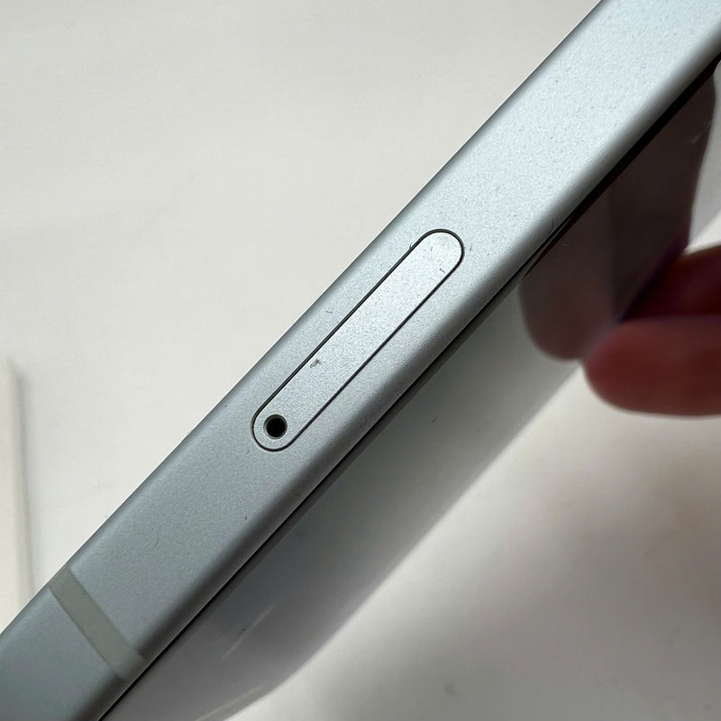 iPhone 15 256GB Blue 98% battery 100% International from SB (No SB sim - Replaced battery, scratched edges, scratched orange edges) - HH5592 