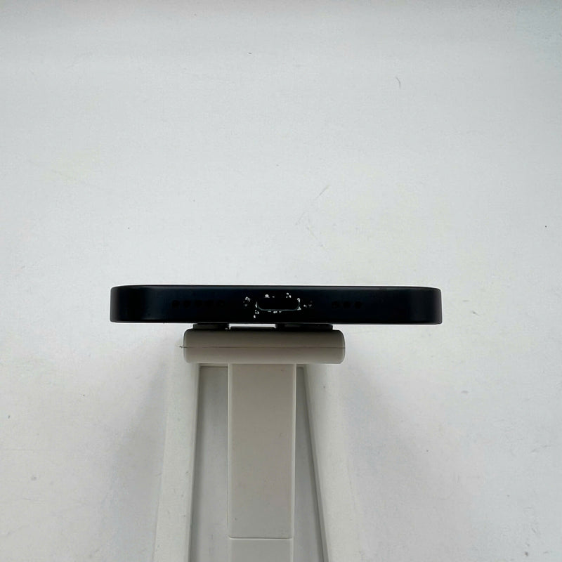 iPhone 13 128GB Black 98% battery 100% The device has paid all network fees and is used like Apple International (scratched edges, dark edges, scratched orange edges, DTP) - HH3490 