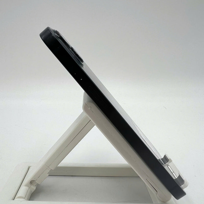 iPhone 13 128GB Black 98% battery 100% The device has paid all network fees and is used like Apple International (scratched edges, dark edges, scratched orange edges, DTP) - HH3490 