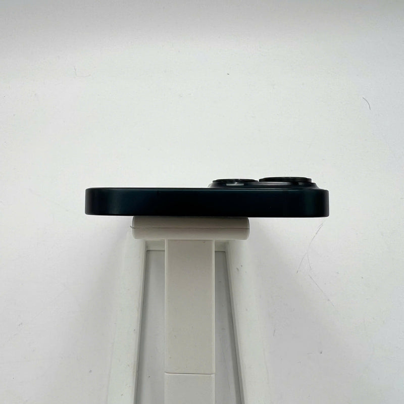 iPhone 14 256GB Black 98% battery 100% International from AU (No AU sim - Replaced battery, scratched edges, scratched cam) - HH7828 