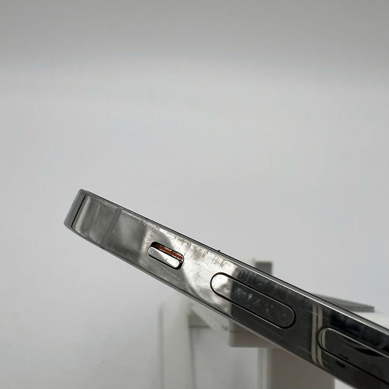 iPhone 12 Pro 128GB White 98% battery 100% The device has paid all network fees and is used like Apple International (Battery replaced, scratched edges) - HH0153 