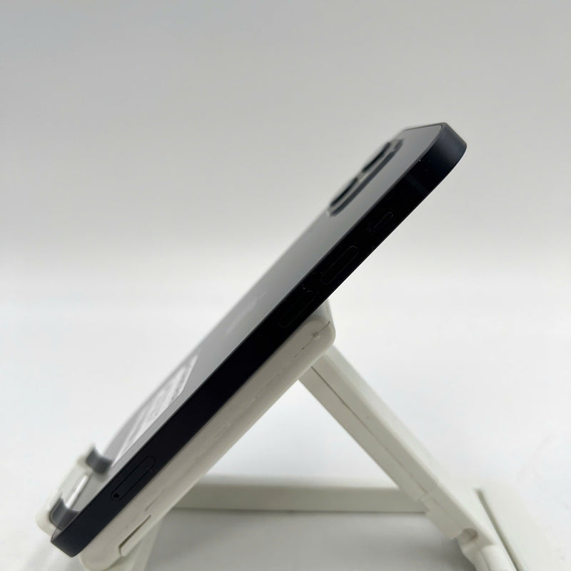 iPhone 12 64GB Black 98% battery 100% The device has paid all network fees and is used like an Apple International (Replaced battery, scratched edges, scratched orange edges) - HH8369 
