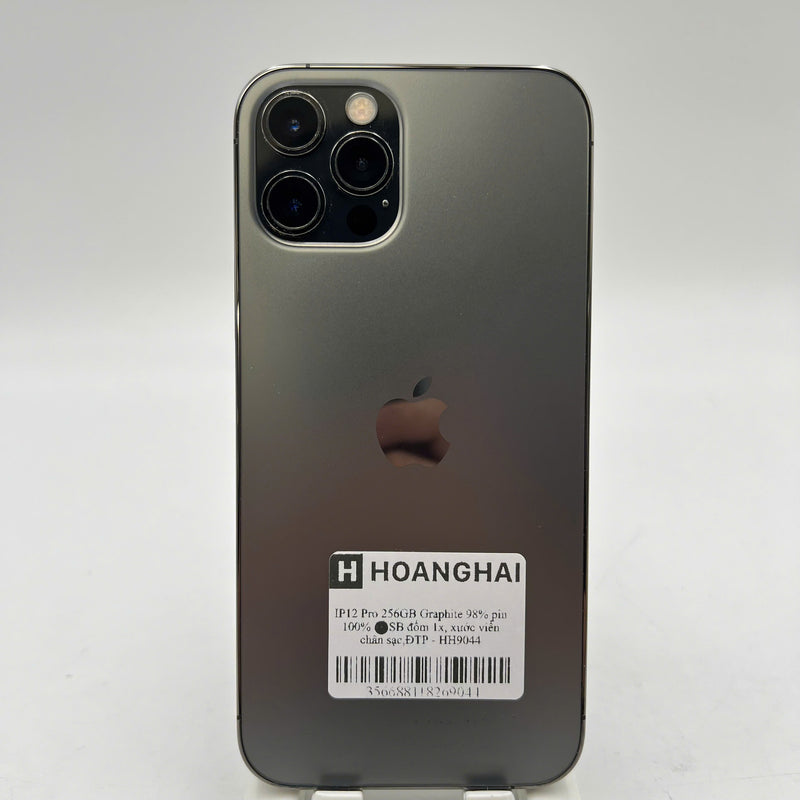 iPhone 12 Pro 256GB Black 98% battery 100% The device has paid off all network fees and is used like Apple International (Replaced battery, 1x spot, scratched charging port edge) - HH9044 