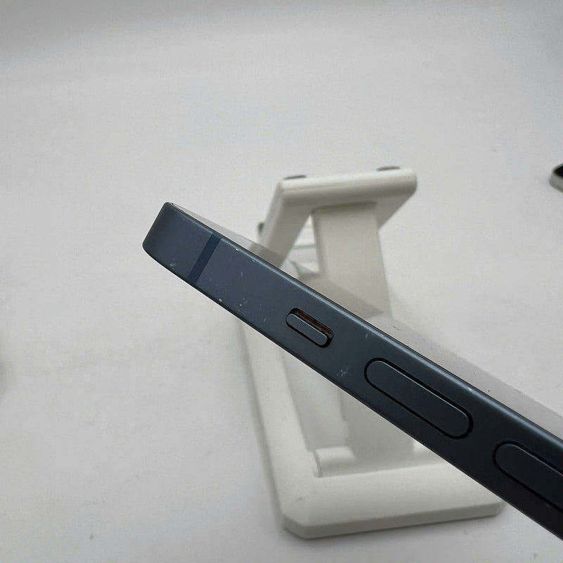 iPhone 14 128GB Blue 98% battery 100% International from DCM (No DCM sim - Replaced battery, scratched paint on the edge, scratched orange edge) - HH5710 