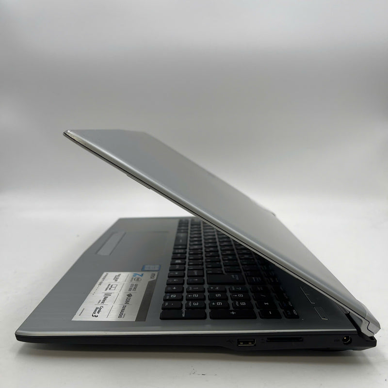 MSI PL62 7RD 15.6" I7 - 7500U/ RAM 8GB/ SSD 512GB VGA GTX 1050 BPTN Like new (no camera) 