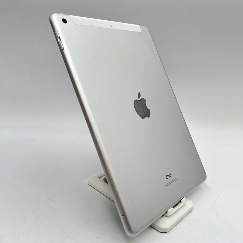 iPad Gen 8 2020 10.2in 32GB Silver 4G + Wifi 98% battery 100% from AU (Replaced battery, slight dents on the back, scratches on the back, dark screen, only uses Vietnamese sim) 