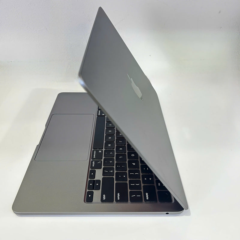 Macbook Air 2022 13.6in Gray M2/ RAM 8GB/ SSD 256GB battery 94% Charge 115 times BPTA 