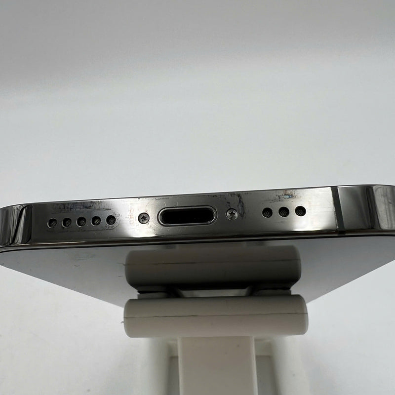 iPhone 12 Pro 256GB Black 98% battery 100% Apple International (Battery replaced, scratched edges) - HH6034 