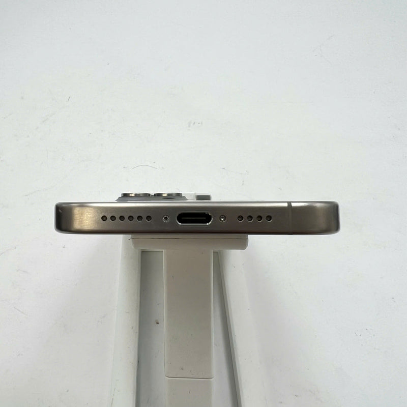 iPhone 15 Pro Max 256GB Natural 98% battery 100% International Apple (scratched screen, scratched edges, 0.5x spots, DTP) - HH2151 