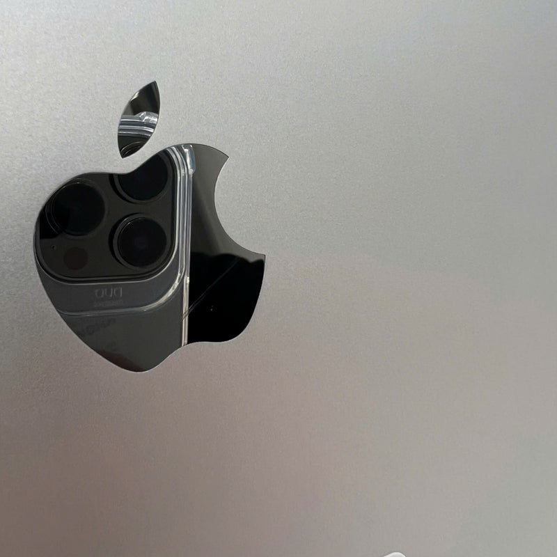 Ipad Air 2 9.7" 32GB Silver Wifi 98% battery 100% (Scratched edges, dented back, dented edges, scratched logo) 