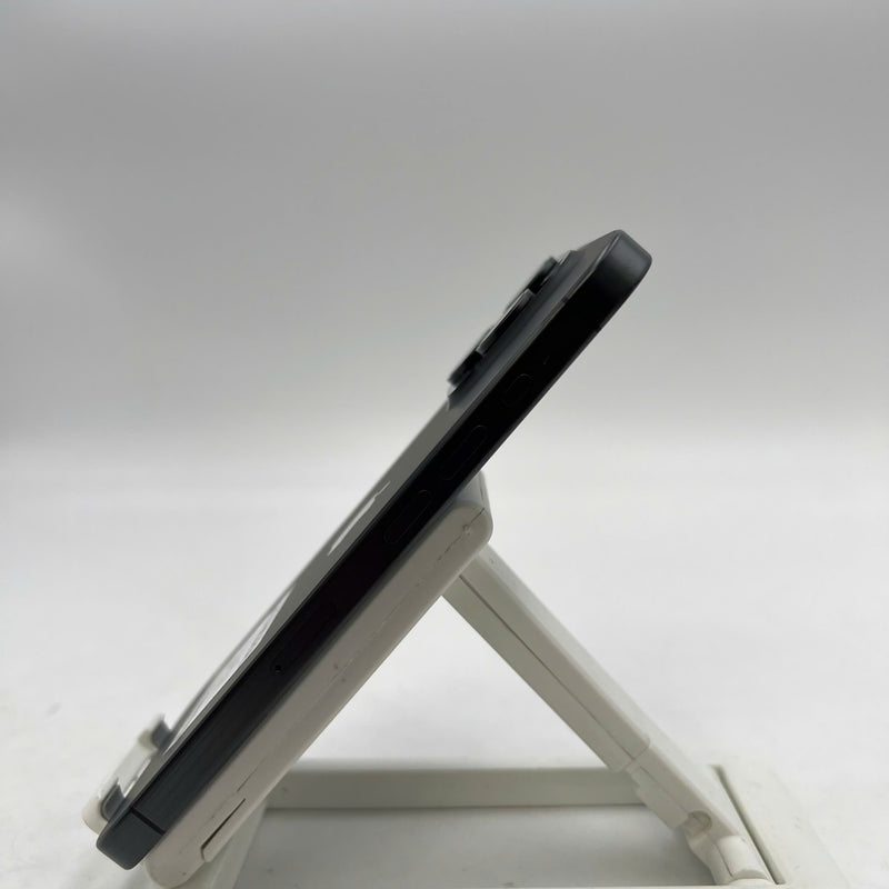 iPhone 15 Pro 128GB Black 98% battery 87% The device has paid all network fees and is used as an international Apple - HH0534 