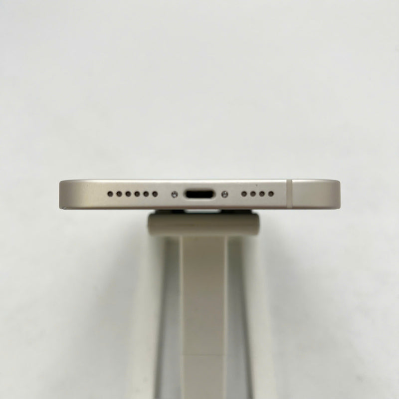 iPhone 14 Plus 256GB White 98% battery 91% Apple International (scratched edges, lightly scratched screen, genuine Apple battery replacement) - HH0173 