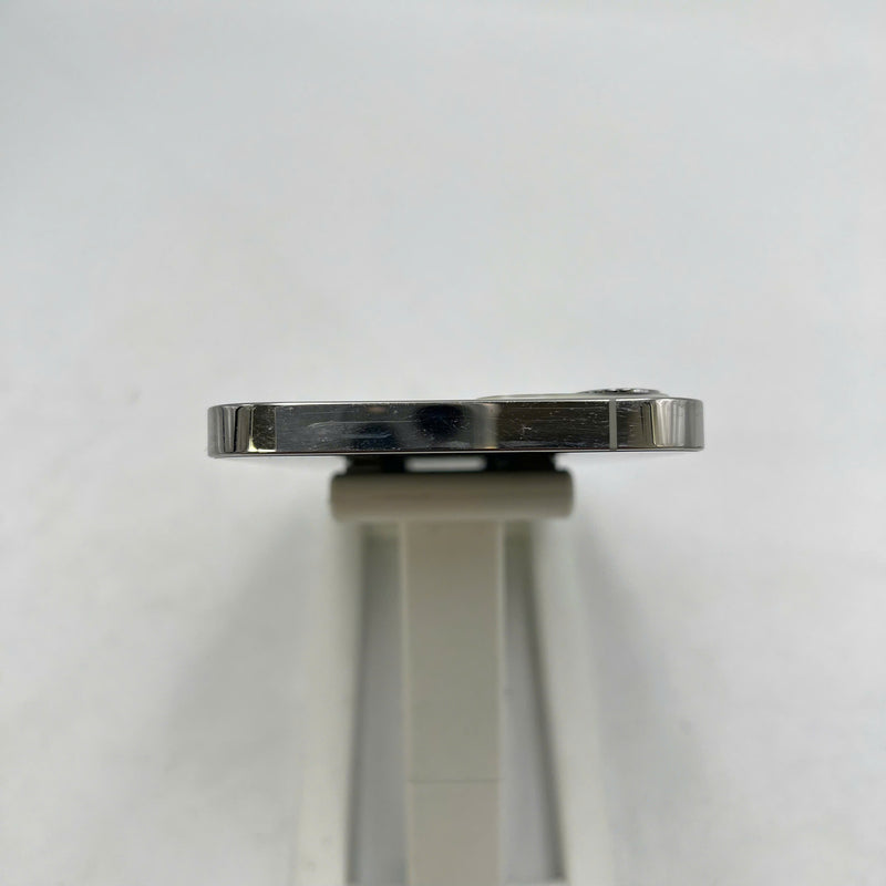 iPhone 12 Pro 128GB White 98% battery 87% The device has paid off all network fees and is used like an Apple International (scratched edges) - HH9918 