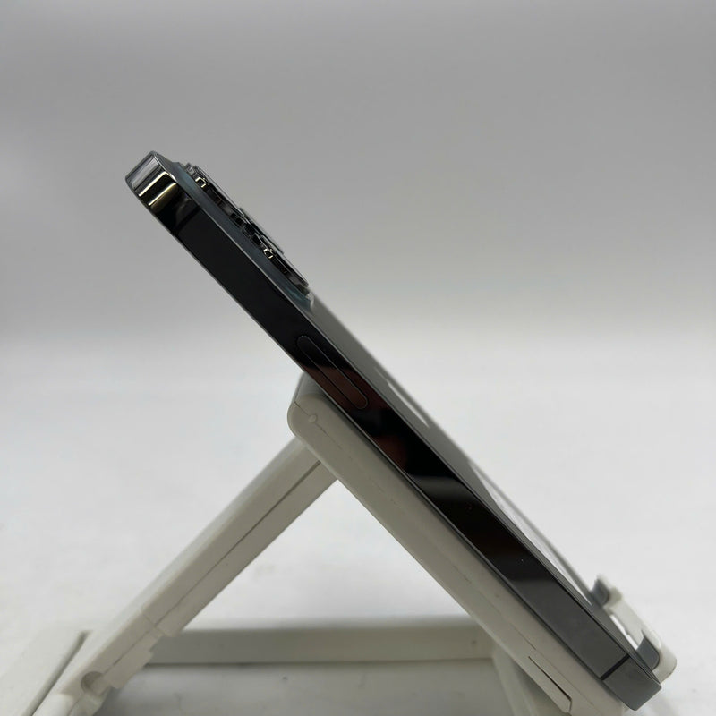 iPhone 13 Pro 128GB Black 98% battery 100% The device has paid off all network fees and is used like Apple International (Battery replaced, slightly dark back, 3x spots) - HH9789 