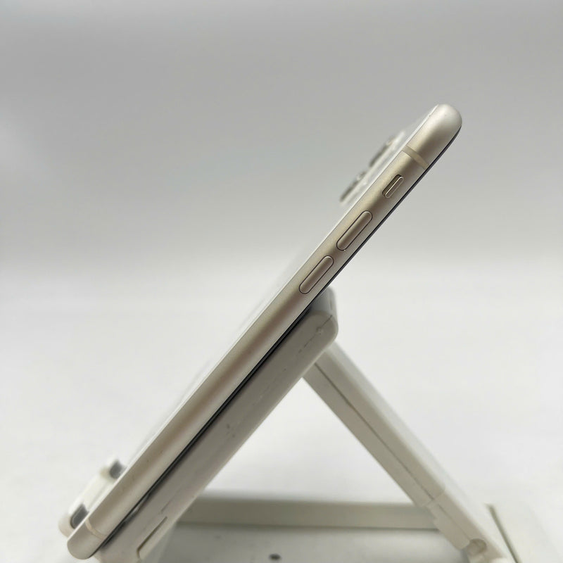 iPhone 11 64GB White 98% battery 89% The device has paid off all network fees and is used as an Apple International (1x spot) - HH3385 
