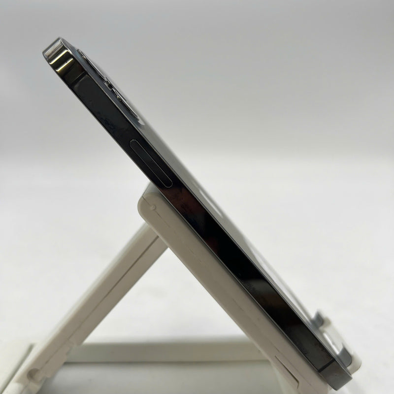 iPhone 12 Pro 128GB Black 98% battery 88% The device has paid off all network fees and is used like an Apple International (dark edges) - HH4031 