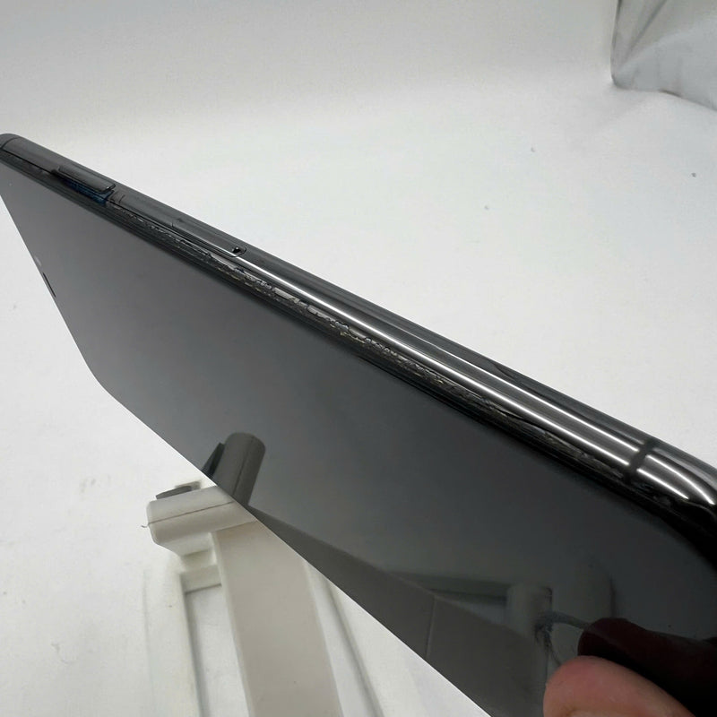 iPhone 11 Pro Max 256GB Black 98% battery 85% Apple International (scratched screen, dark edges) - HH1128 