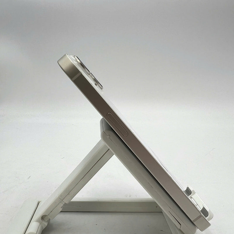 iPhone 14 128GB White 98% battery 100% Apple International (Replaced battery, replaced back glass, scratched edges) - HH8807 