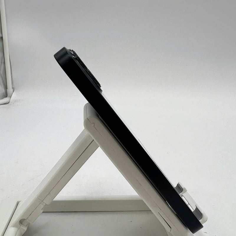 iPhone 13 mini 128GB Black 98% battery 100% The device has paid all network fees and is used like Apple International (Battery replaced, scratched edges) - HH9737 