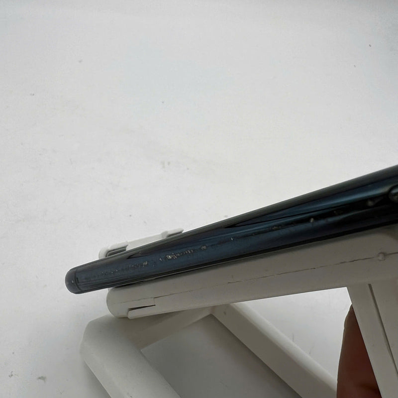 iPhone 11 Pro Max 256GB Green 97% battery 91% Warranty code LL/A (replaced battery, 1x spot, scratched screen, scratched edges, dark back) - HH5071 