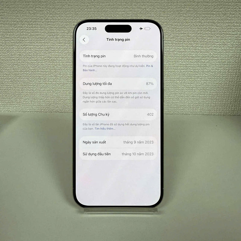 iPhone 15 Pro 128GB White 98% battery 87% Apple International (LKCH camera, scratched edges, dark back) - HH8953 