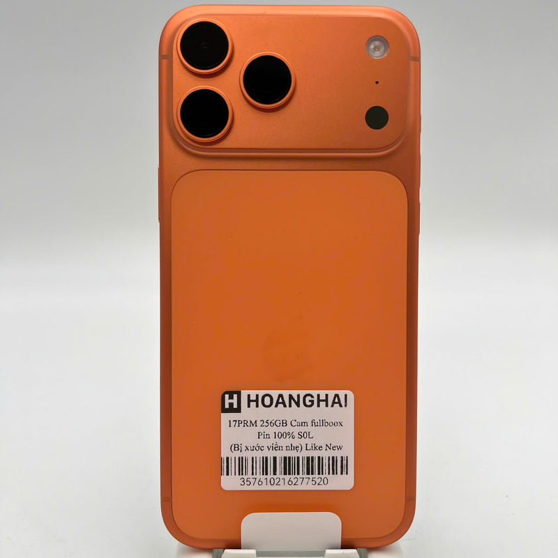 iPhone 17 Pro Max 256GB Silver 97% battery 100% Apple International (Charged 3 times, front and rear camera error, camera housing and upper corner edge are dented) - HH3684 