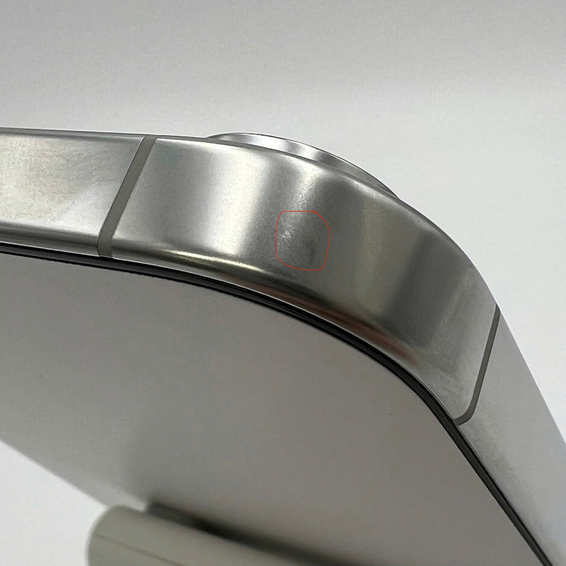 iPhone 16 Pro Max 256GB Desert Gold 99% battery 100% Fullbox International from Apple VN/A version (charged 2 times) - HH1792 