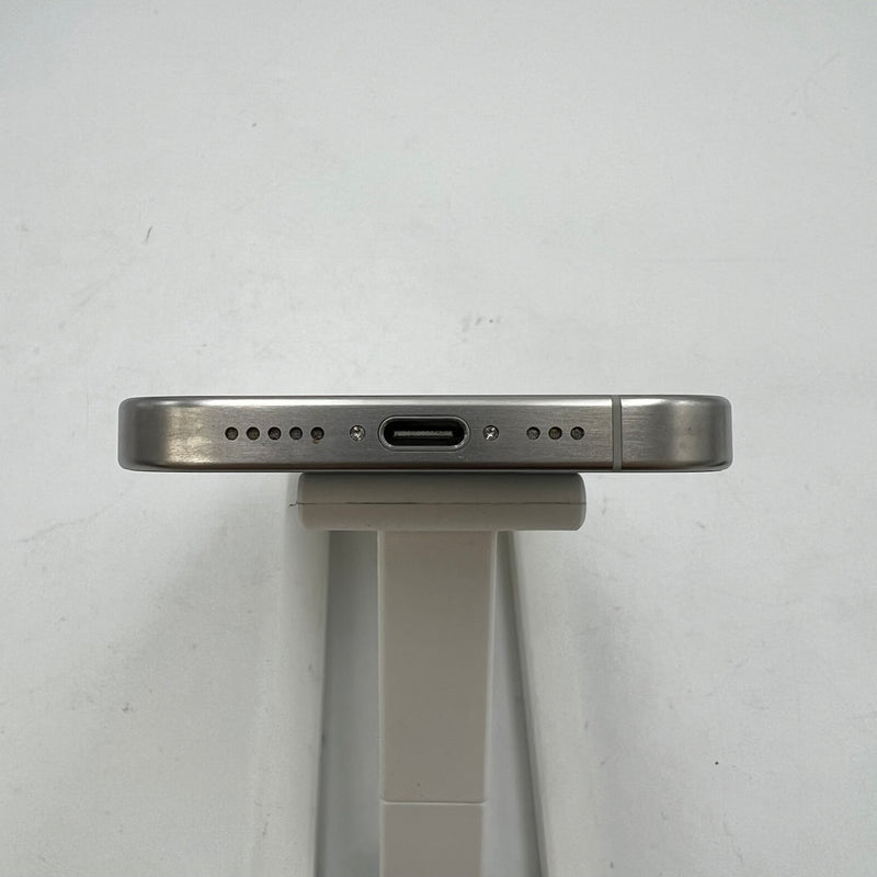 iPhone 15 Pro 128GB White 98% battery 87% Apple International (LKCH camera, scratched edges, dark back) - HH8953 