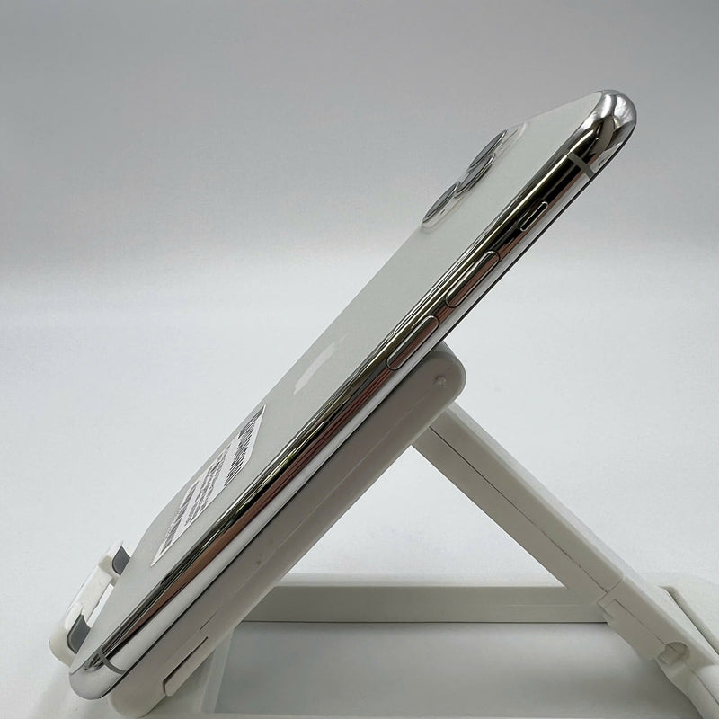 iPhone 11 Pro 64GB White 98% battery 87% The device has paid all network fees and is used like an Apple International (scratched edges and screen) - HH3531 